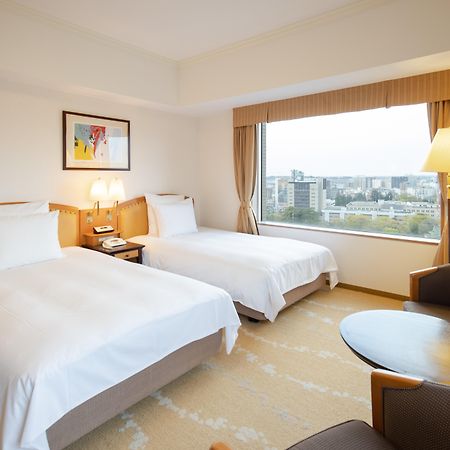 Ana Crowne Plaza Toyama By Ihg Hotell Eksteriør bilde