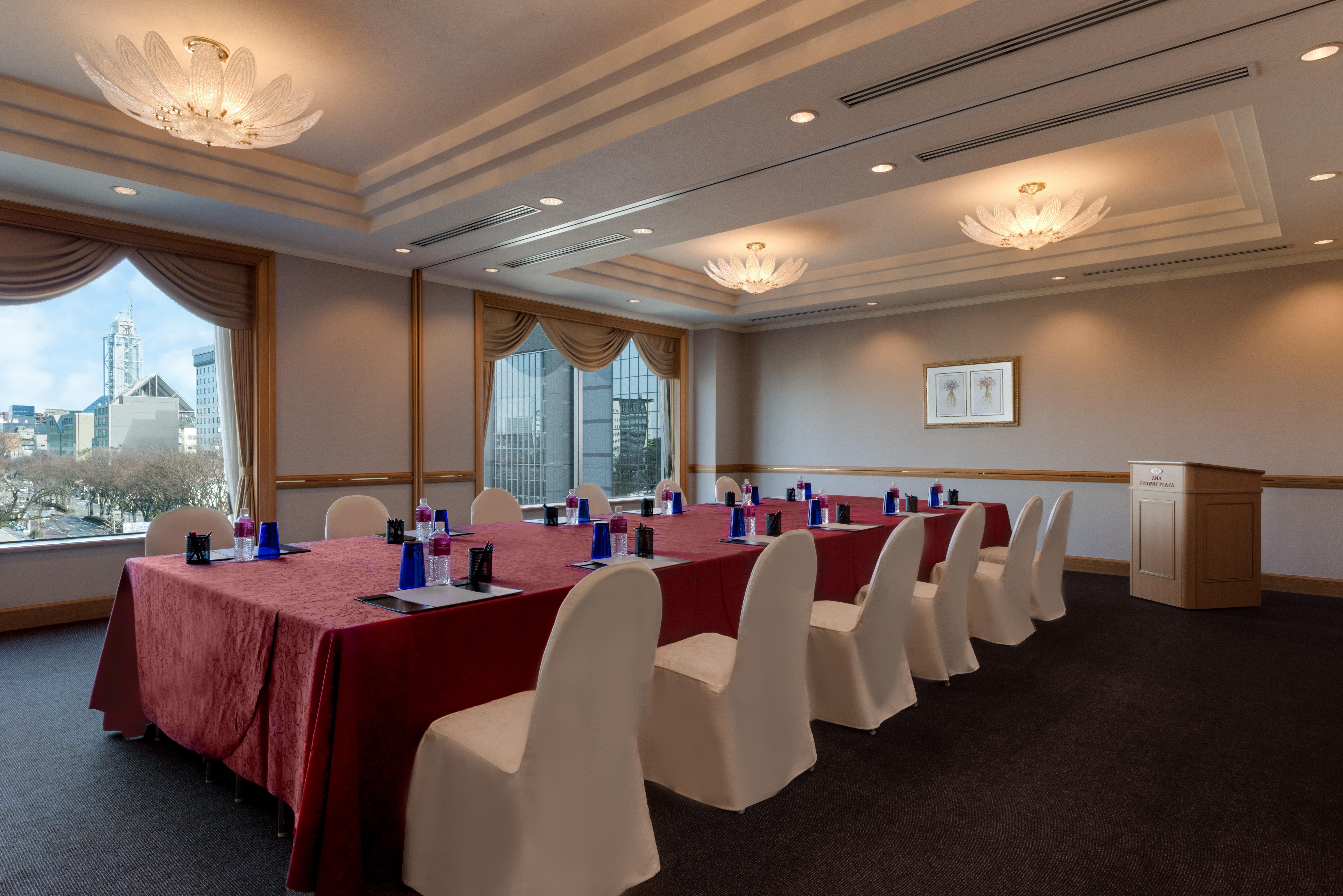 Ana Crowne Plaza Toyama By Ihg Hotell Eksteriør bilde