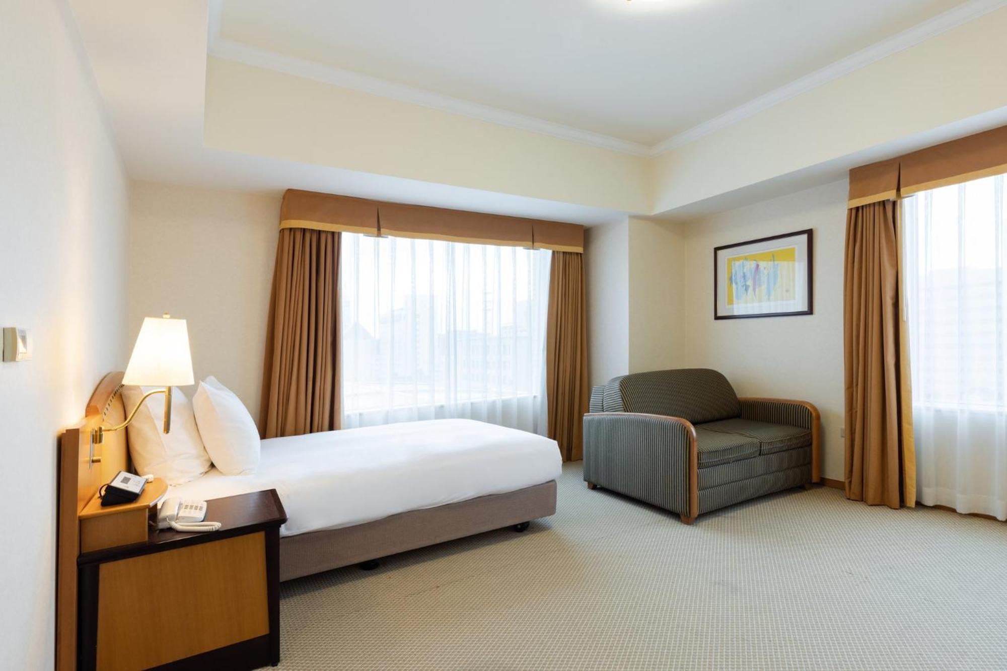 Ana Crowne Plaza Toyama By Ihg Hotell Eksteriør bilde