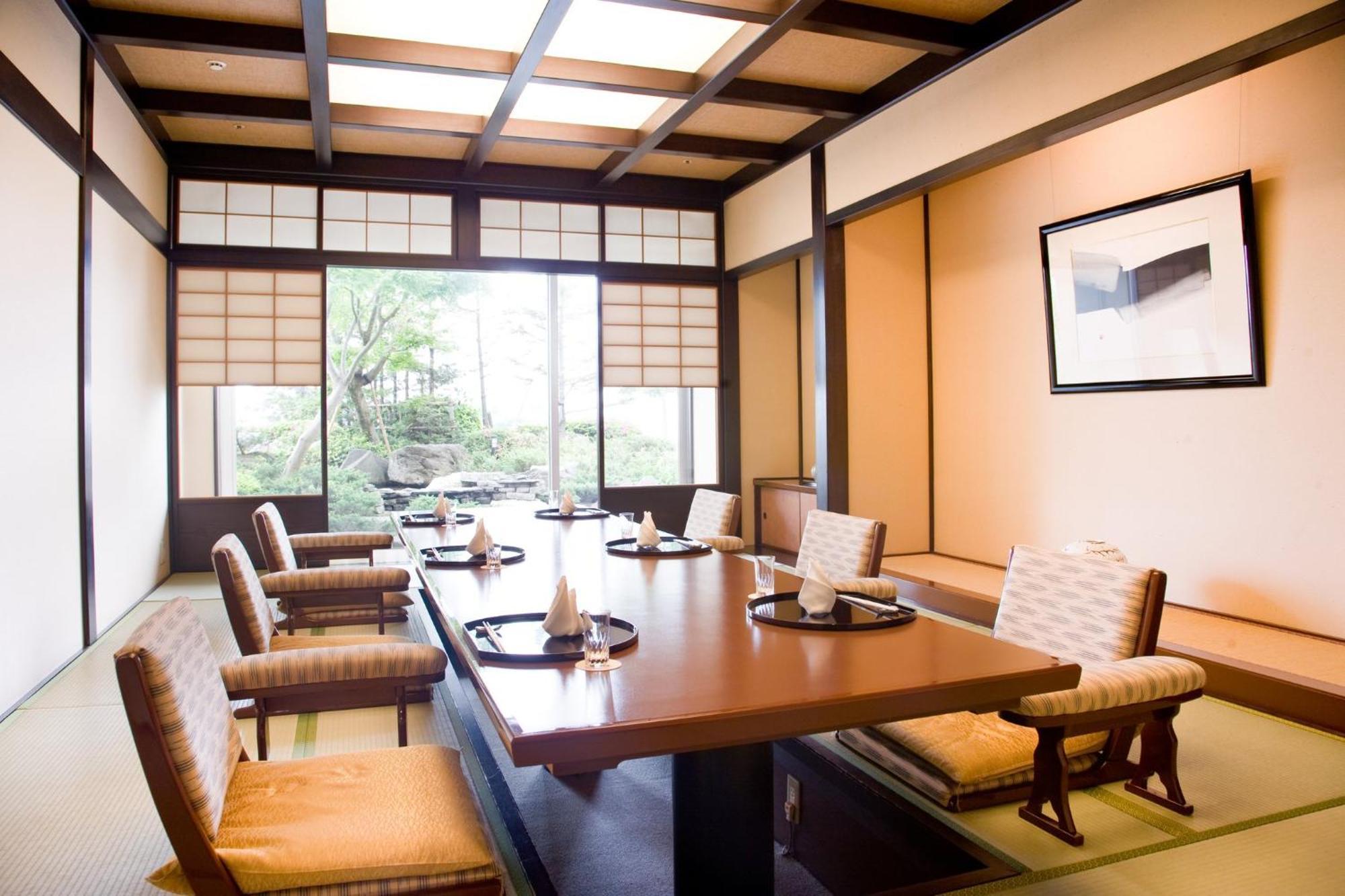Ana Crowne Plaza Toyama By Ihg Hotell Eksteriør bilde