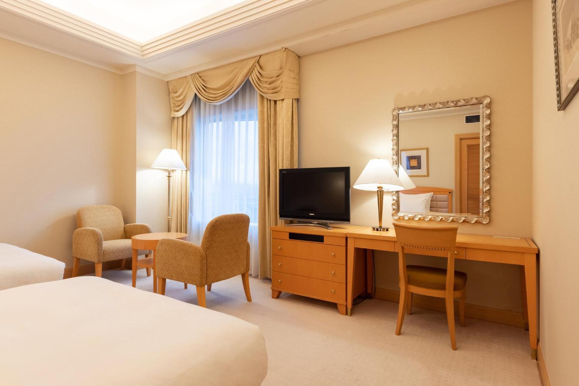 Ana Crowne Plaza Toyama By Ihg Hotell Eksteriør bilde